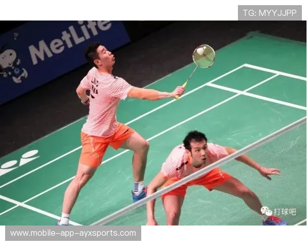 羽毛球技战术细节:如何突破“双打防线”?