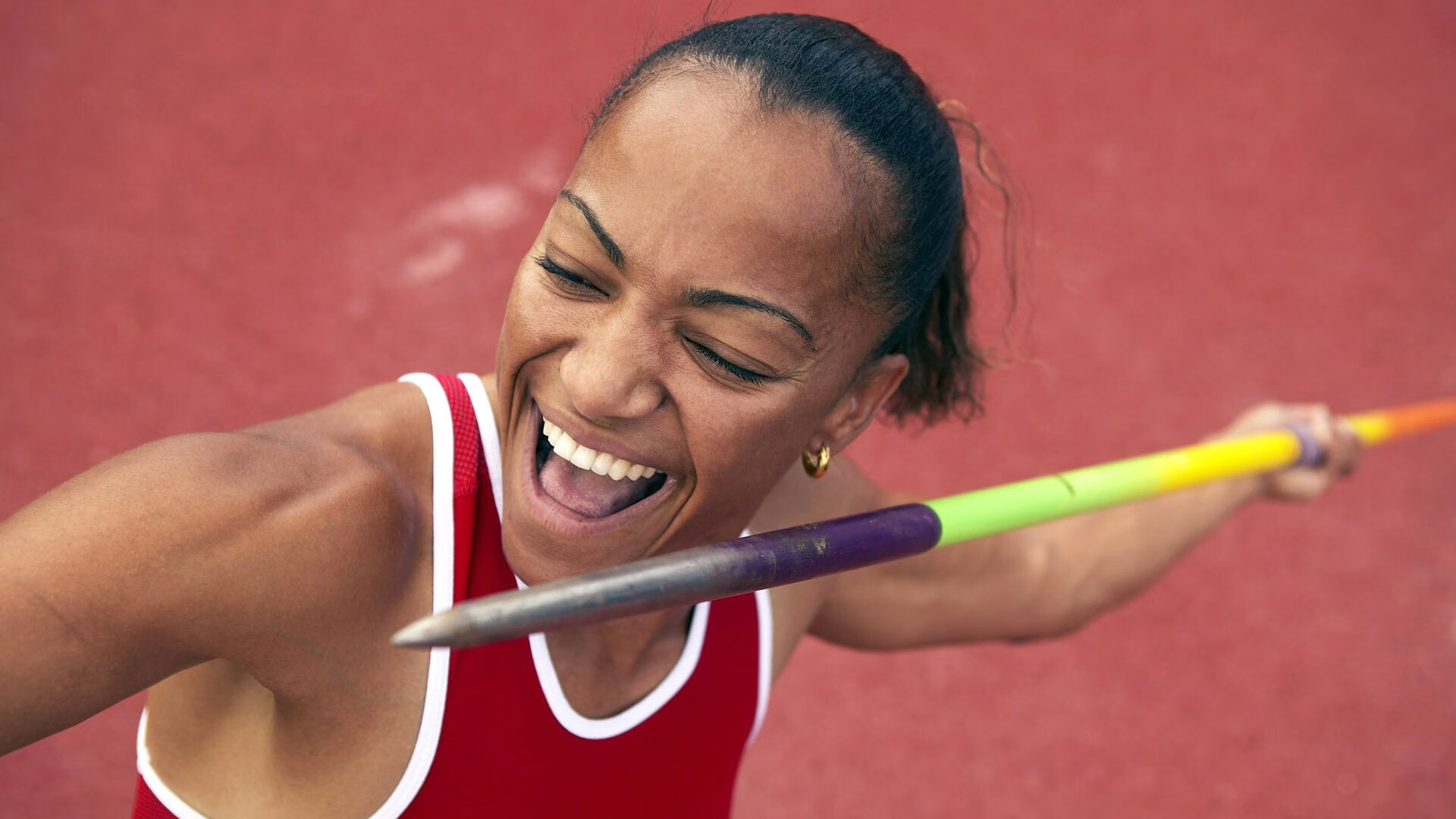 羽毛球馆“通宵开放夜” 排队等场成难忘经历